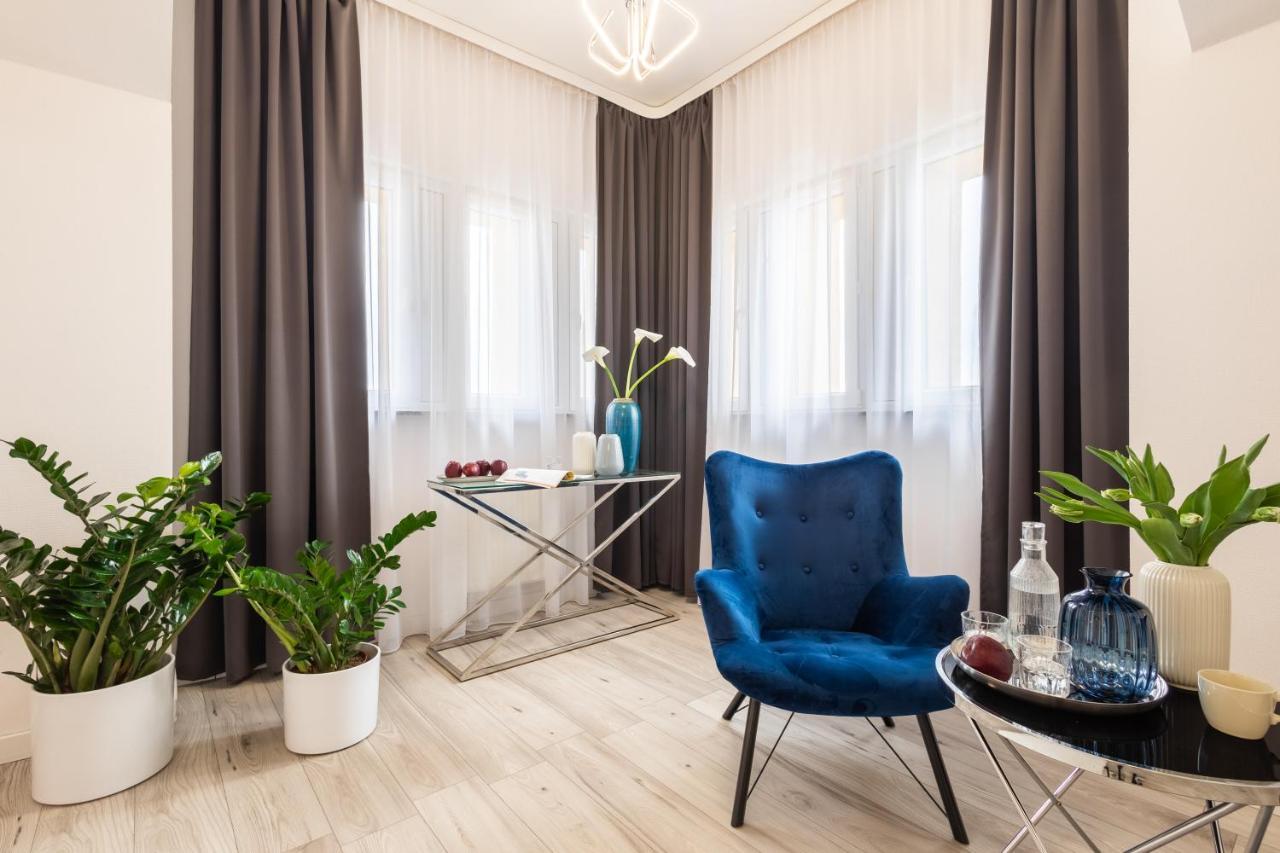Hotel Sofia By The Railway Station Wroclaw Exterior photo